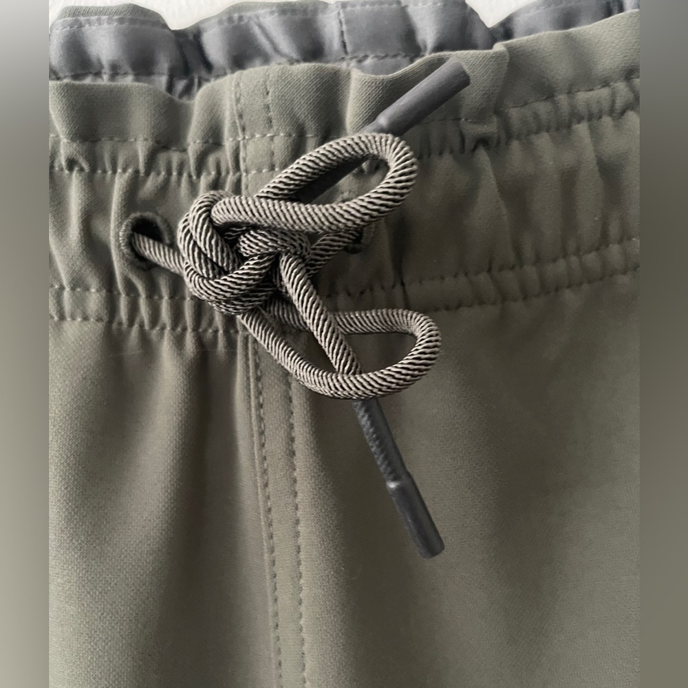 Athleta Olive Metropolis Jogger - Picture 7 of 7